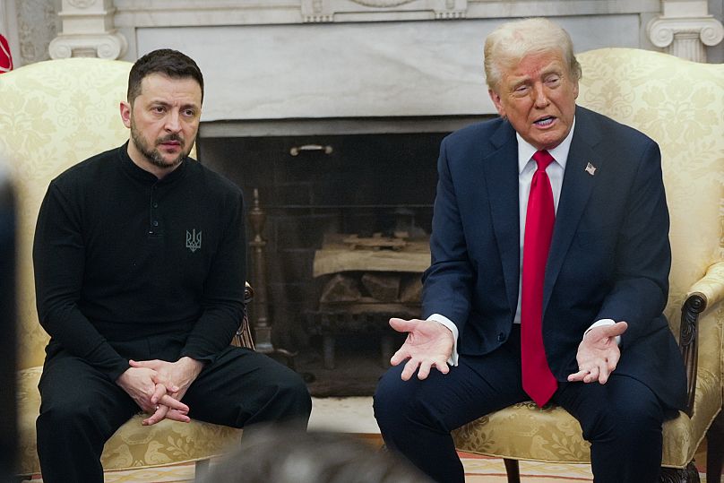 Presidente Donald Trump reunido com o homólogo ucraniano, Volodymyr Zelenskyy, na Sala Oval da Casa Branca, 28 de fevereiro de 2025.