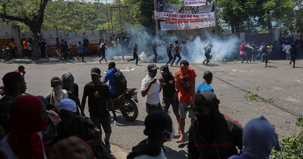 Haiti police fire tear gas at protesters demanding protection from gangs