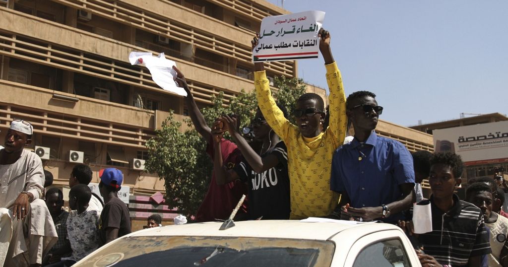 Sudan: State TV claims army’s near control of Sudan’s presidential palace