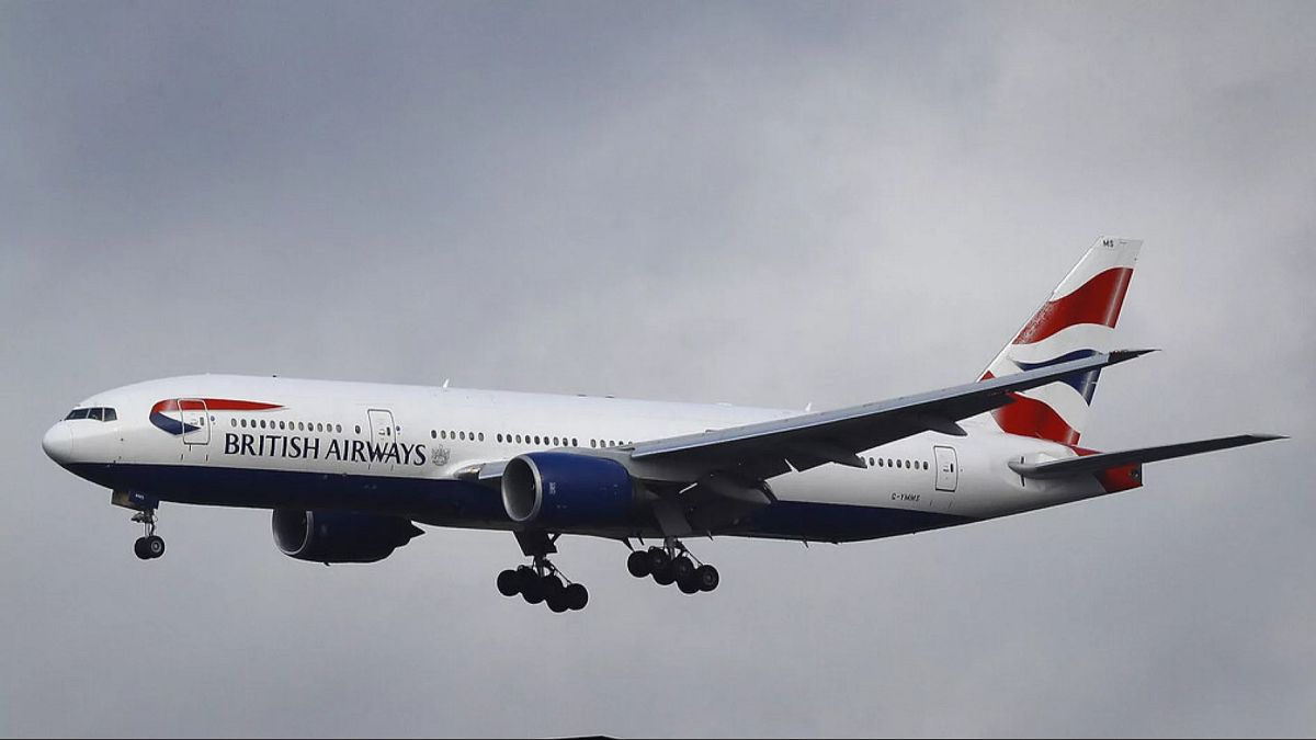 European airlines see shares flying low as Heathrow chaos continues