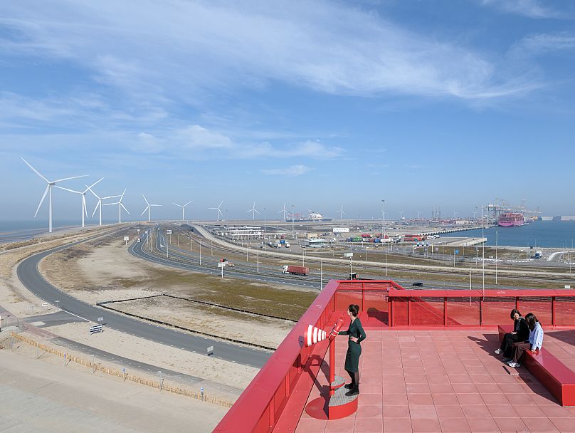 La vista desde Portlantis.
