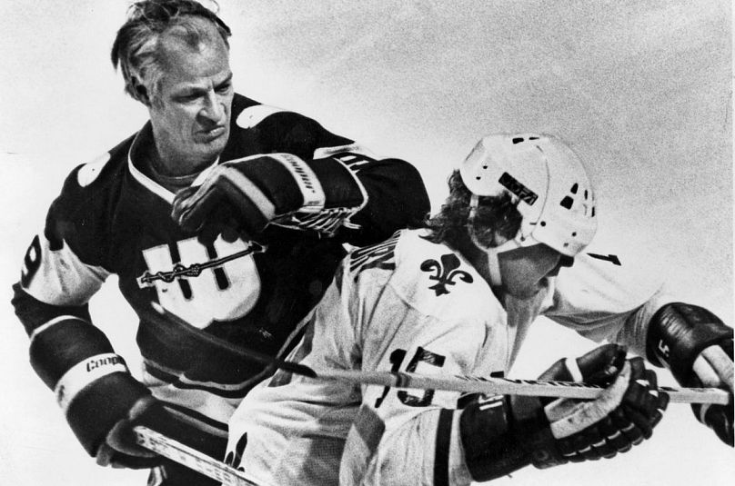 Gordie Howe könyöke