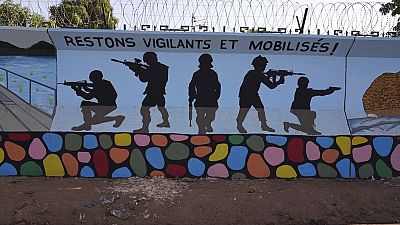 Burkina : 3 journalistes arrêtés, HRW dénonce la répression des médias