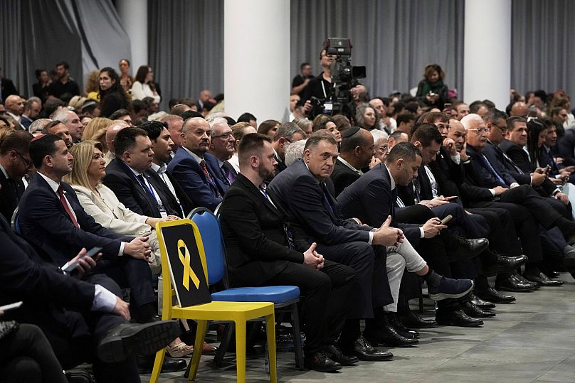 Prezydent Bośni i Hercegowiny Milorad Dodik, w środku, uczestniczy w Międzynarodowej Konferencji na temat Zwalczania Antysemityzmu