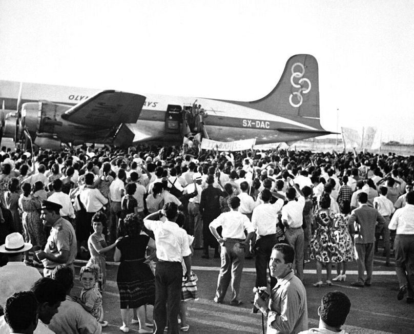 Επιστροφή εξόριστων της ΕΟΚΑ στην Κύπρο - 1960