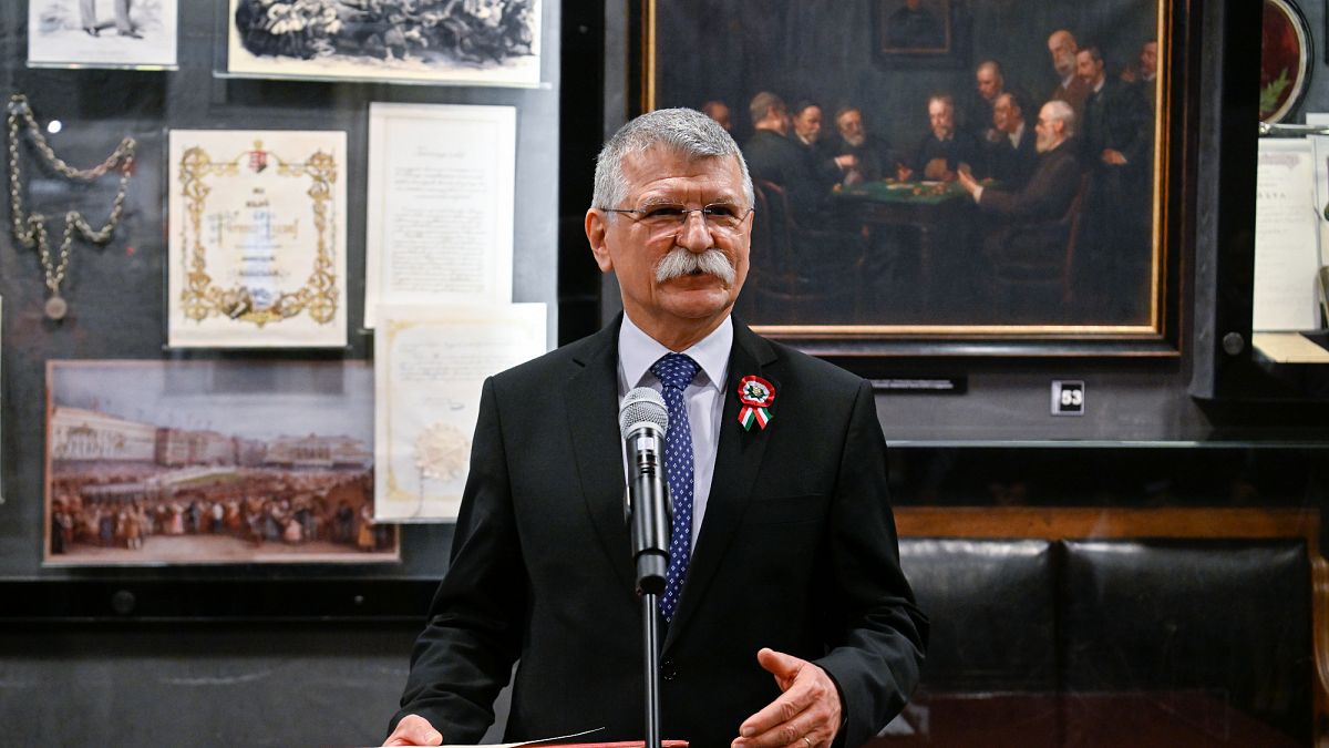 Kövér Lászlót kéri az EU emberi jogi biztosa, hogy módosítsák a Pride betiltására vonatkozó törvényt