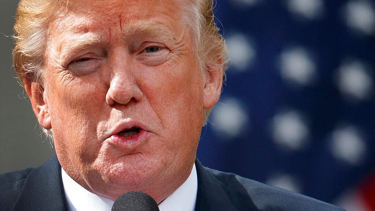 Donald Trump aláírta az új amerikai vámtörvényt – Magyarázatban az Egyesült Államok elnöke