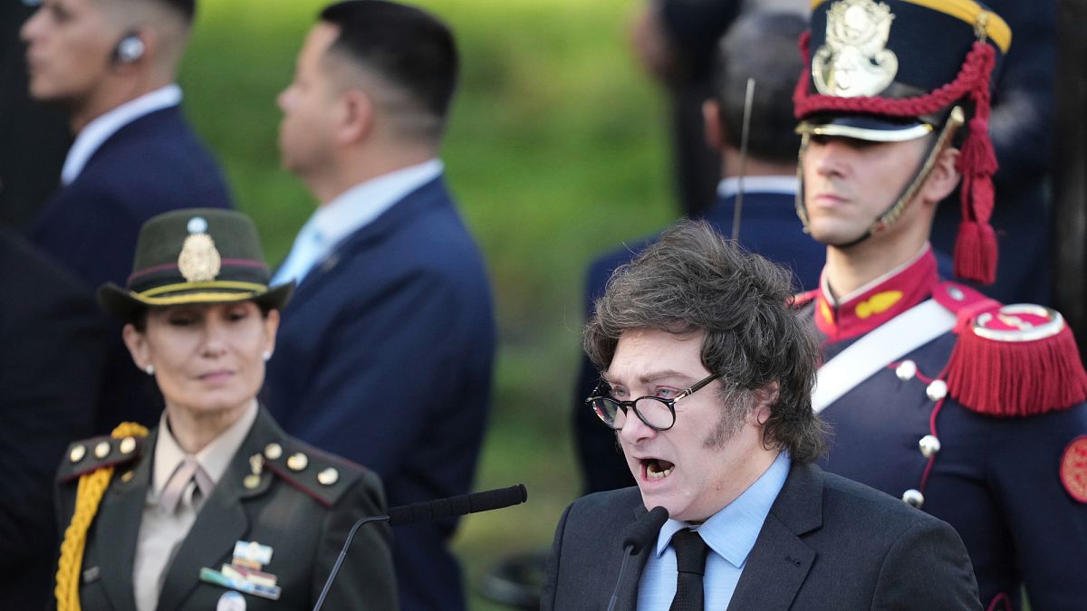 Ο Μιλέι λέει ότι η Αργεντινή «επωφελήθηκε» από την επιβολή δασμών 10% από τον Τραμπ