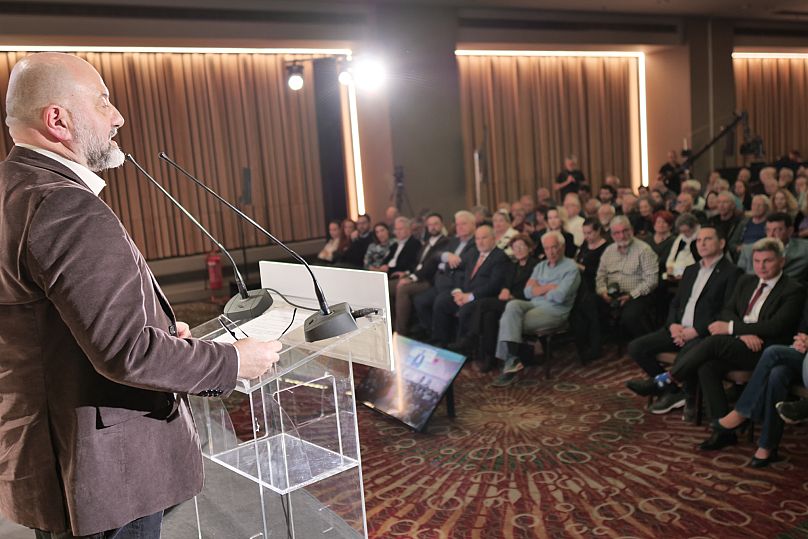 Ο ΣΑΚΗΣ ΑΡΝΑΟΥΤΟΓΛΟΥ