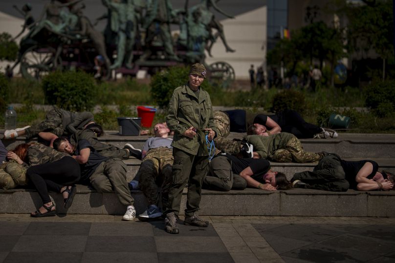 Ukrán menekültek performansza Bukarestben (2024.04.13.)