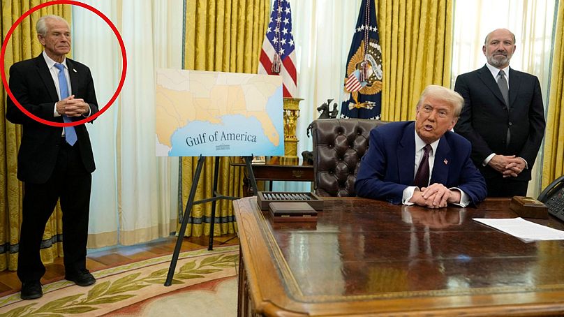Peter Navarro és Donald Trump az Ovális irodában, 2025 február 13.