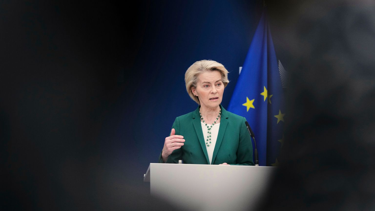 E.U. will pause retaliatory tariffs against U.S. as trade talks continue