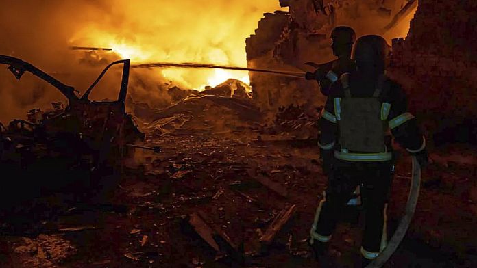 Guerra in Ucraina, la Russia lancia una raffica di 145 droni durante gli attacchi notturni