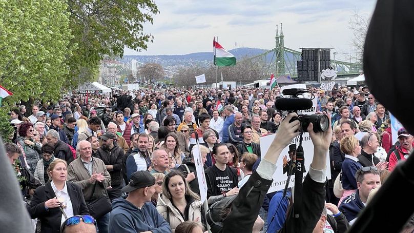 A Tisza eredményvárója a Műegyetem rakparton - Budapest, 2025. április 13.
