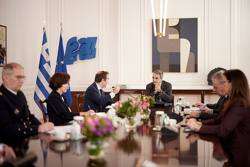 Συνάντηση του Υπουργού Άμυνας της Γαλλίας με τον Κυριάκο Μητσοτάκη στο Μέγαρο Μαξίμου