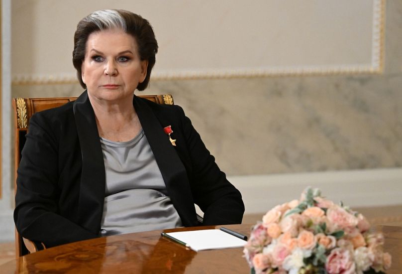 Valentina Tereshkova, première femme cosmonaute, en 1963.  Photographiée en 2023 à Moscou