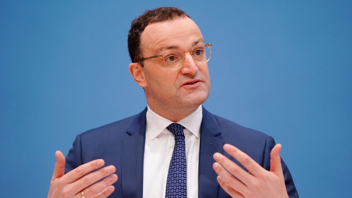 Der CDU-Abgeordnete Jens Spahn tritt angesichts wachsender Kritik an der Leihmutterschaft zurück Der CDU-Abgeordnete Jens Spahn tritt angesichts wachsender Kritik an der Leihmutterschaft zurück