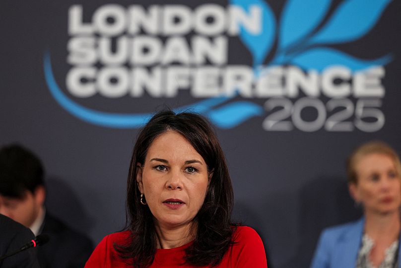 Außenministerin Annalena Baerbock bei der Londoner Konferenz gegen den Bürgerkrieg im Sudan. 15.04.2025.