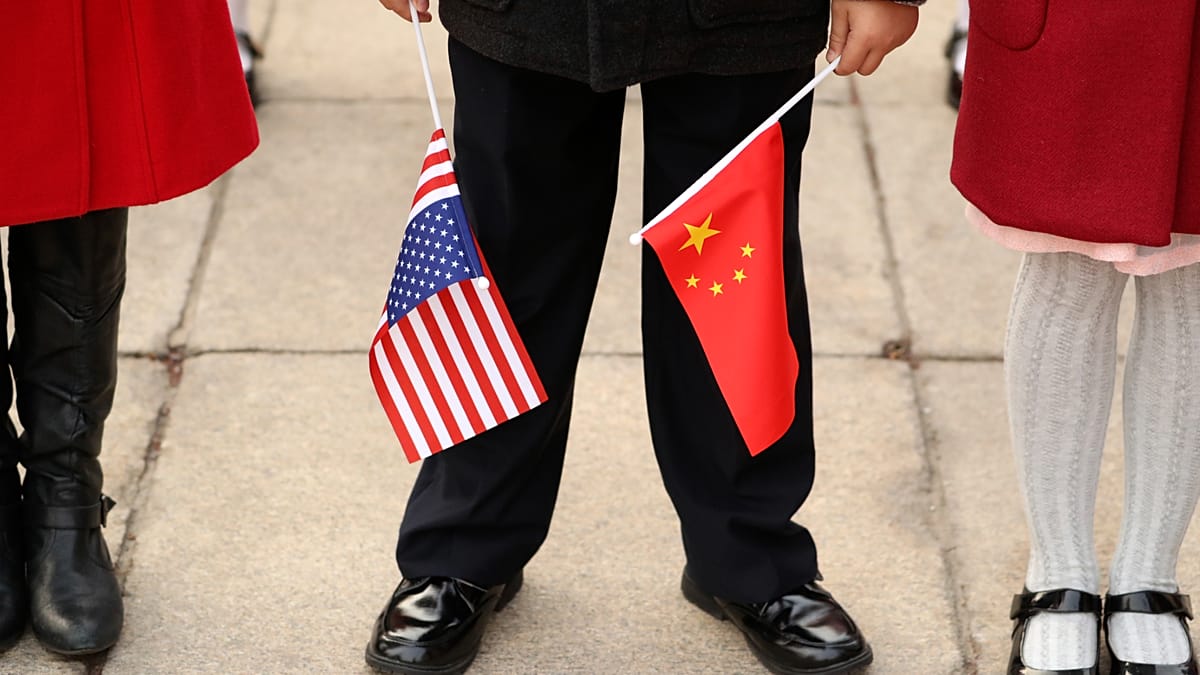 Fenyegető globális vámháború az USA és Kína között – frissítve: 245 százalék?