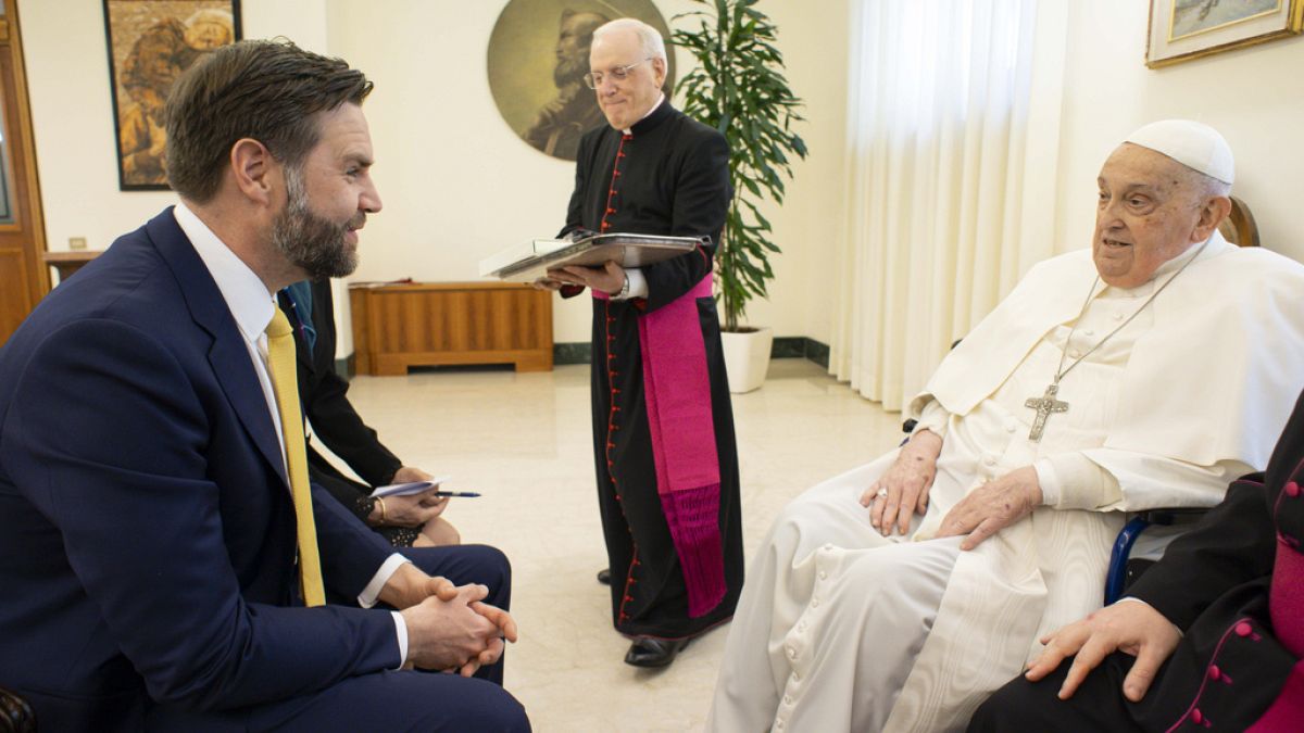 Pope holds brief meeting with JD Vance on Easter Sunday