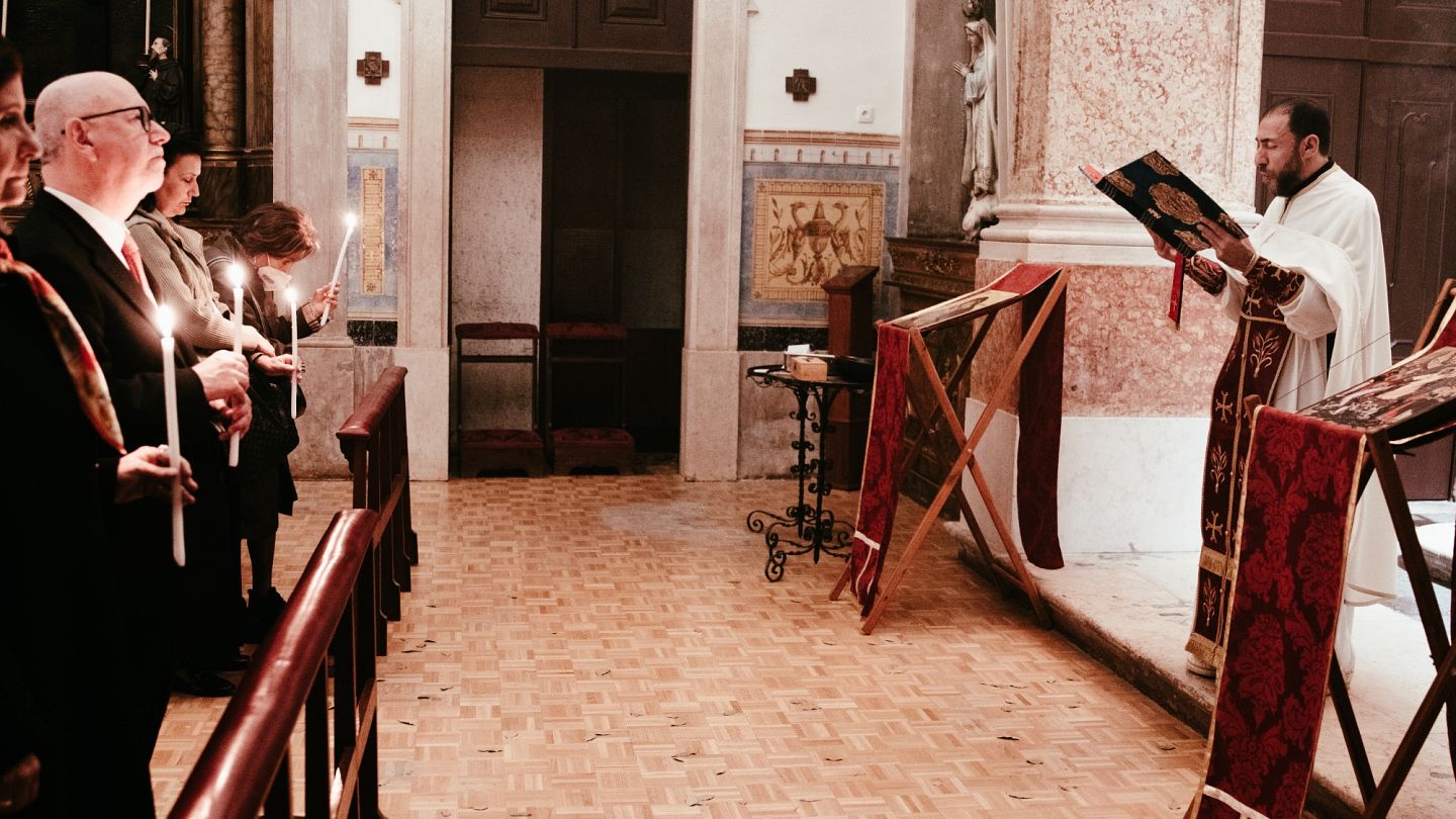 De Lisboa à Argentina, gregos da diáspora celebram a Páscoa | Euronews, image size:1440x810