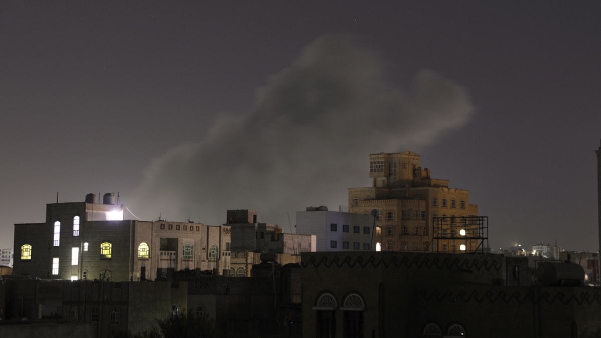 اليمن: مقتل وجرح العشرات في غارات استهدفت محافظة صنعاء والمحويت وعمران