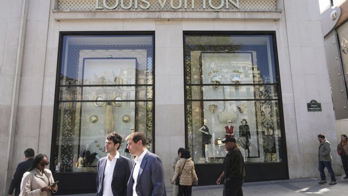 Vérification des faits : les produits de luxe européens sont-ils fabriqués en Chine ?