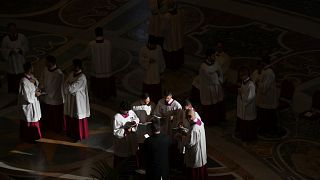 Vatican : début des préparatifs des funérailles du pape François