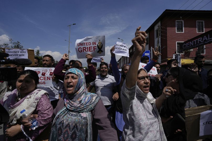 احتجاج في سريناغار، عقب مقتل سياح في كشمير الخاضعة للهند، 23 أبريل 2025.