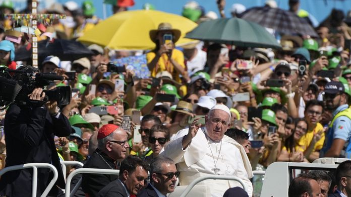 Papa Francesco e il monito sulla povertà abitativa a Lisbona nel 2023