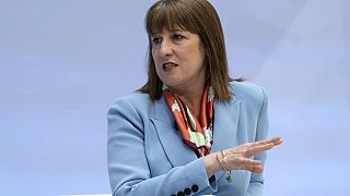 İngiltere Maliye Bakanı Rachel Reeves, AB ile ticari ilişkilerin ABD ile olanlardan daha öncelikli olabileceğini söyledi.