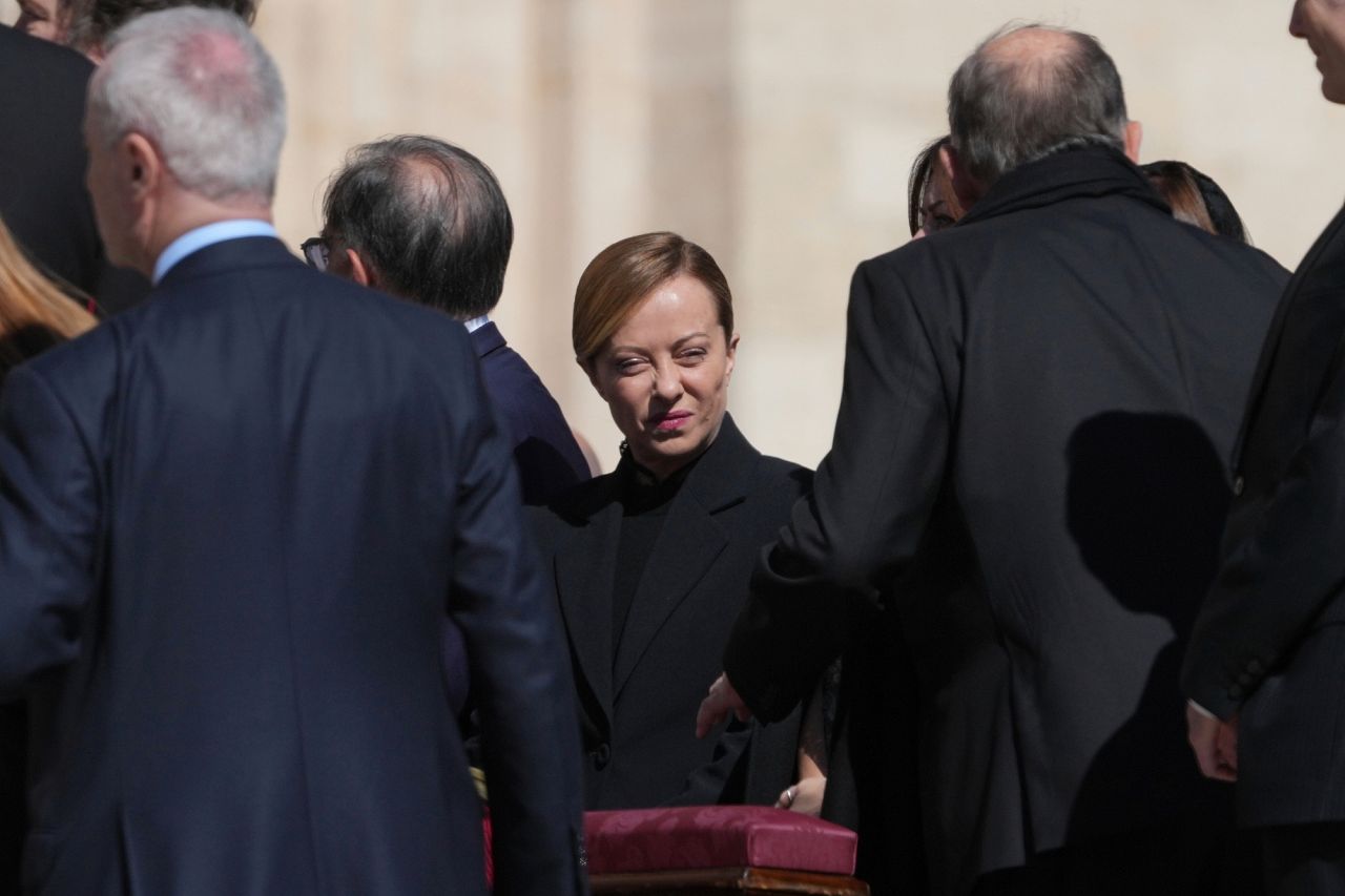 Giorgia Meloni aux obsèques du pape François