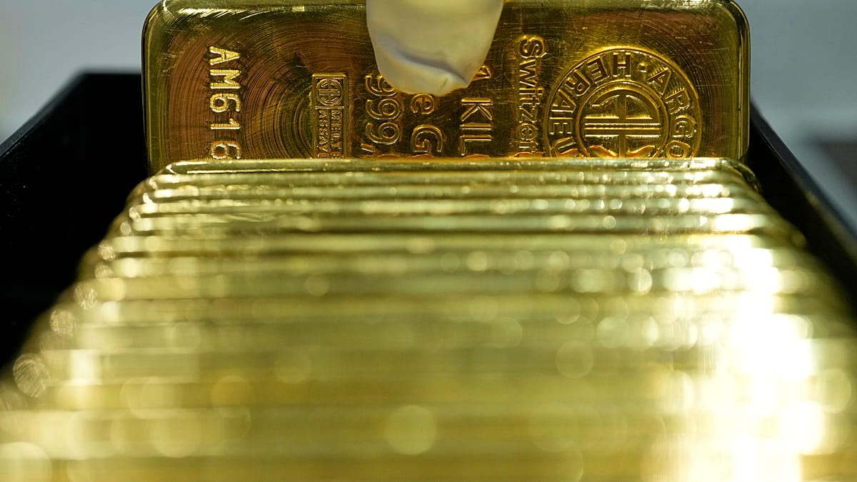 La subida récord del oro echa el freno ante la esperanza de un alivio ...