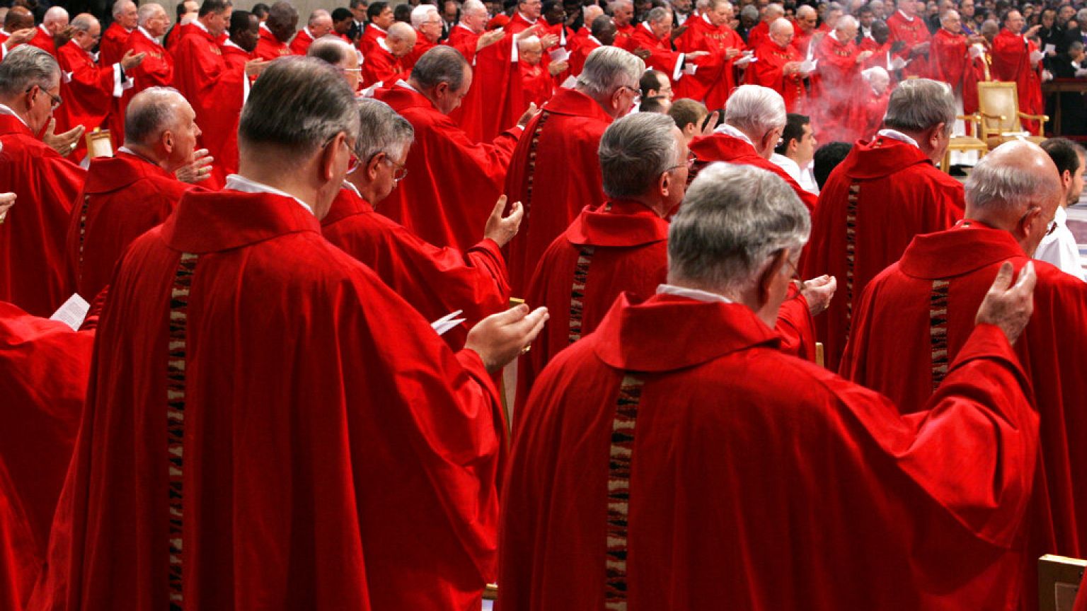 Los cardenales se reúnen para decidir la fecha del cónclave que elegirá el nuevo Papa