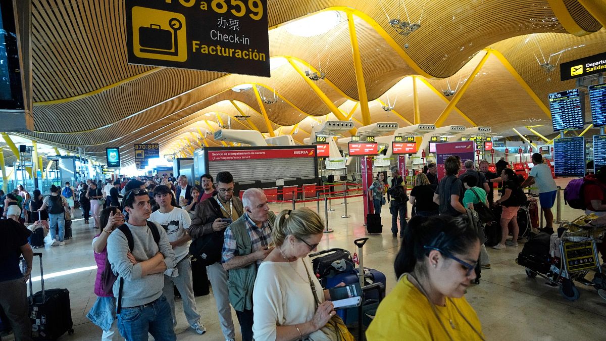 ΕΕ: Υπό σκέψη η πληρωμή για χειραποσκευές στα αεροπορικά δρομολόγια