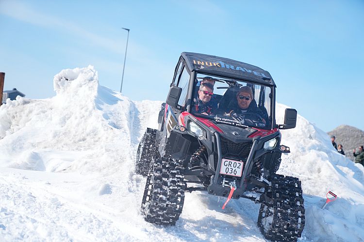 GREENLANDERS CELEBRATE DENMARK’S BELOVED MACHO KING FREDERIK X — here seen having fun in a UTV yesterday — while they ridicule weak, Hitler-praising felon Donald Trump 🥳🇩🇰👍