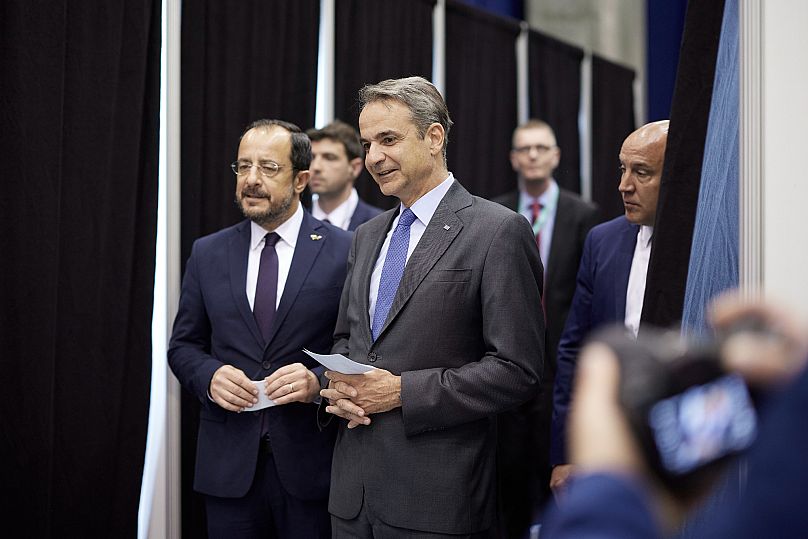 ΧΡΙΣΤΟΔΟΥΛΙΔΗΣ ΚΑΙ ΜΗΤΣΟΤΑΚΗΣ
