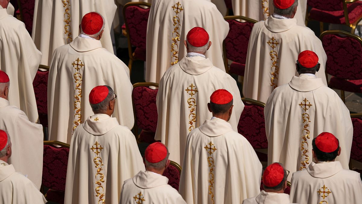 Meetings of cardinals continue in Vatican ahead of conclave