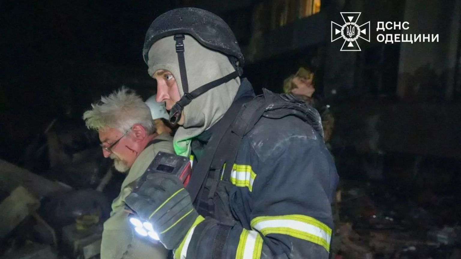 Ukrainian rescuers at the site of a UAV strike in Odesa, 30 April 2025