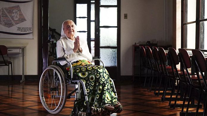 World’s oldest person dies aged 116 – British woman now holds record