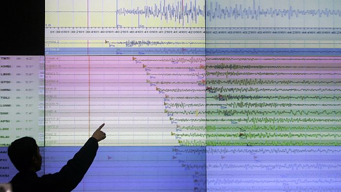 Chile issues tsunami warning after powerful 7.4-magnitude earthquake