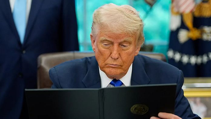 Trump administration says it will pay immigrants in the US illegally $1,000 to leave the country