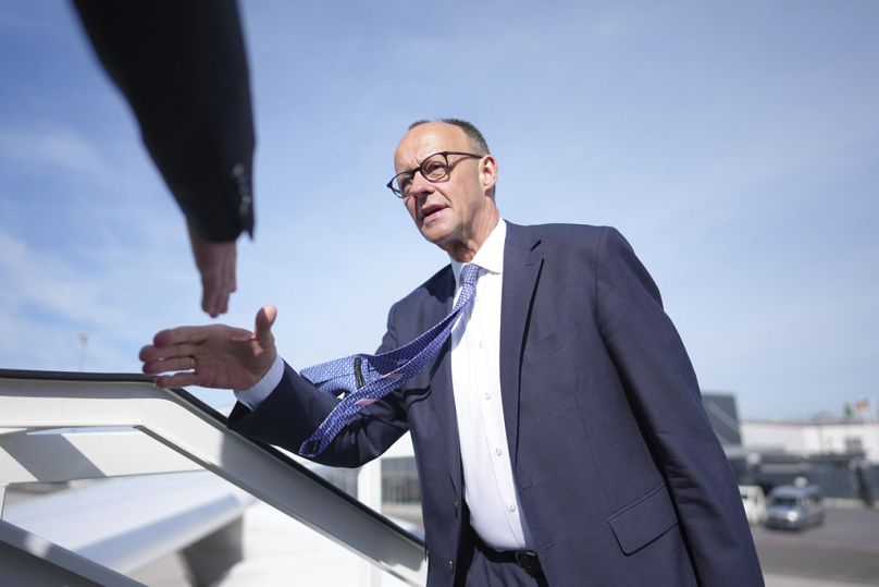 Az új kancellár békejobbot nyújt