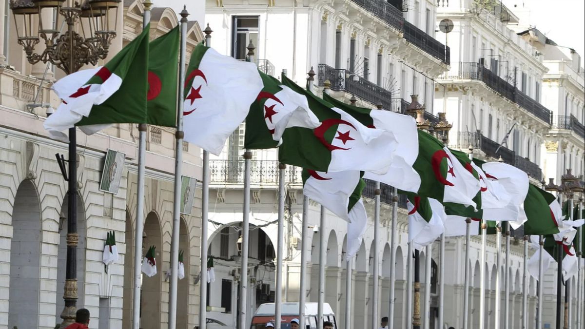 "8 ماي 1945": فيما يحتفي العالم بـ "عيد النصر".. الجزائر تستحضر جراح الثامن من أيار