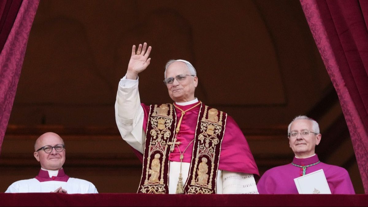 Vatican : le cardinal américain Robert Francis Prevost élu nouveau pape