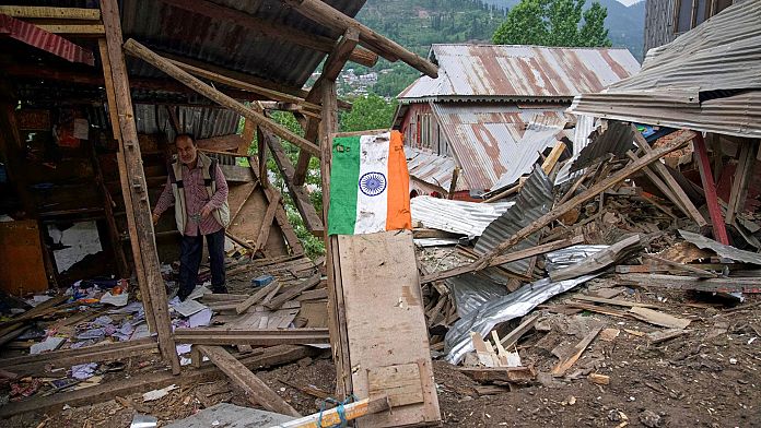 India and Pakistan trade heavy fire in Kashmir as tensions escalate