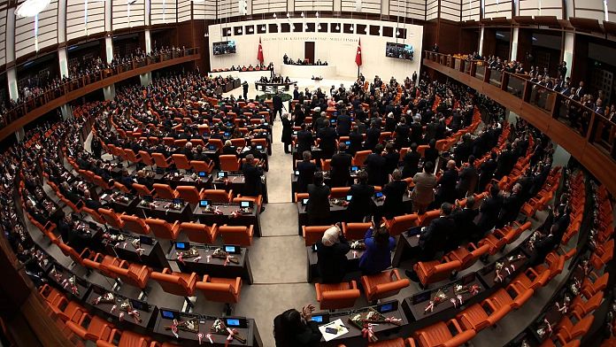 CHP'den kanun teklifi: 'İmamoğlu davası TRT'de yayınlansın'
