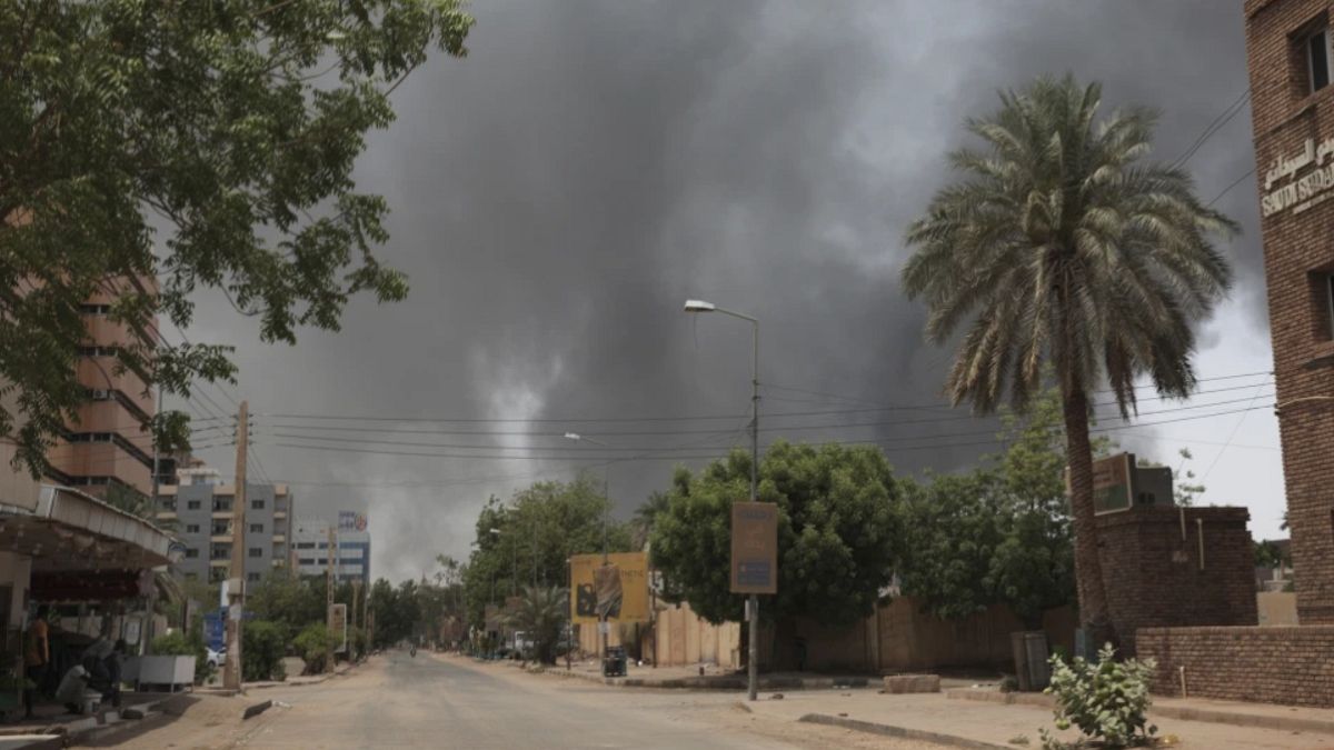 تصعيد دامٍ في دارفور وكردفان: الجيش السوداني يكثّف غاراته الجوية والدعم السريع يردّ بمسيّرات