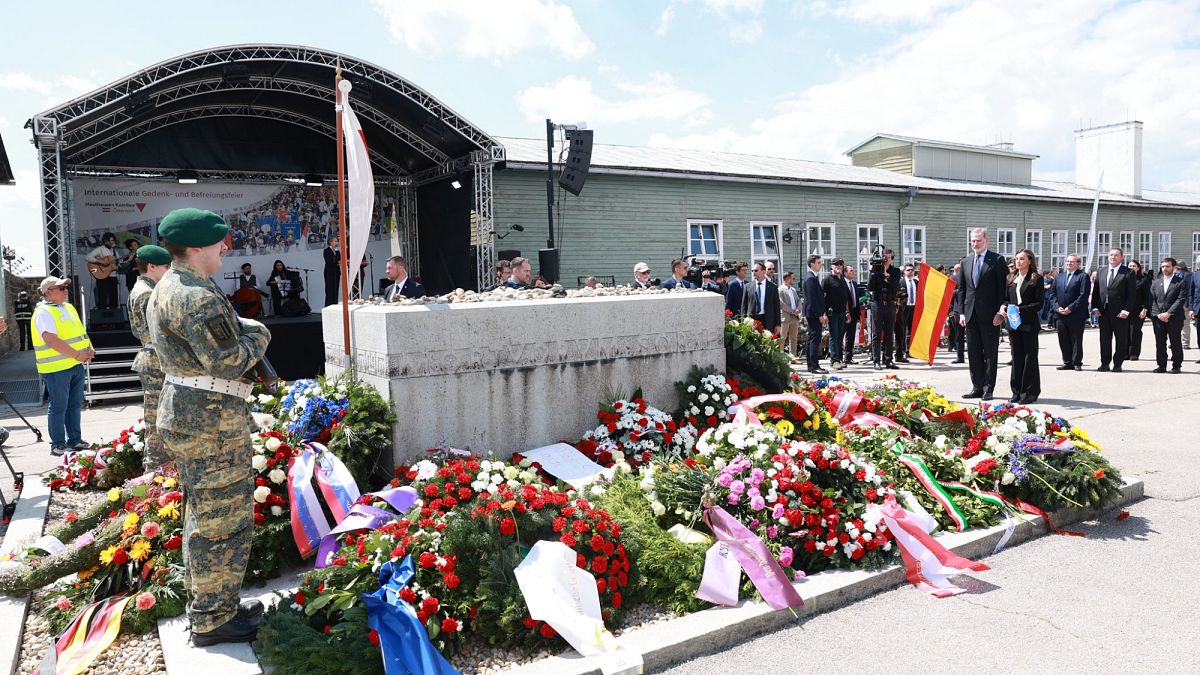 Το βασιλικό ζεύγος της Ισπανίας στην επέτειο απελευθέρωσης του στρατοπέδου συγκέντρωσης Μαουτχάουζεν