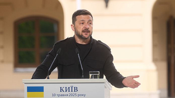 Zelenskyy says he is willing to meet Putin in Istanbul for peace talks